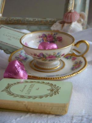 Ladylike style - mylusciouslife - tea cups - vintage - book.jpg